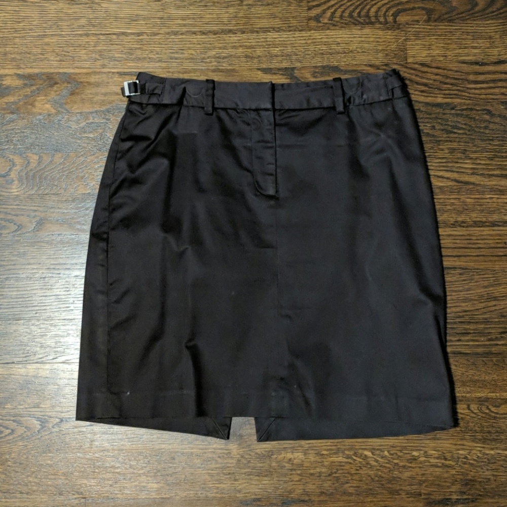 Stylish brown skirt